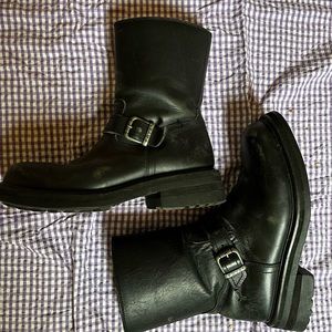 Frye Moto boots women’s 9